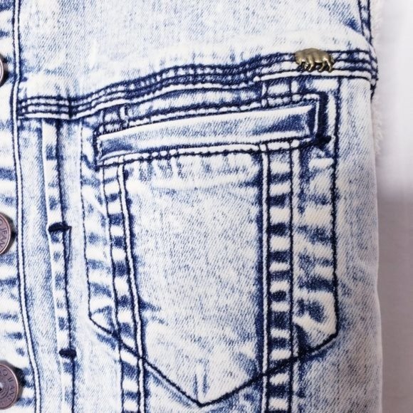 Buffalo David Bitton Acid Washed Distressed Denim Jean Jacket Vest Size Small - Picture 3 of 7